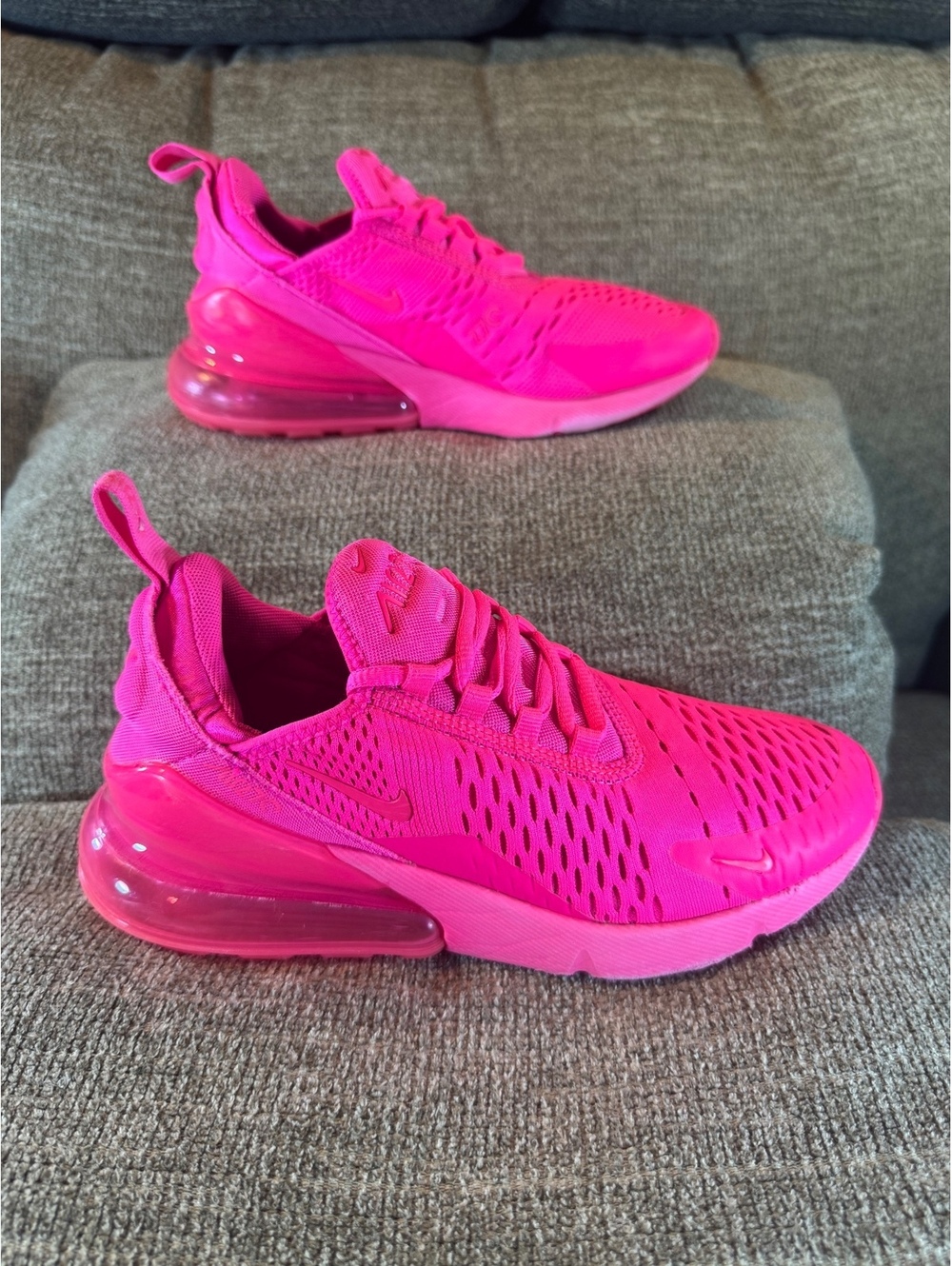 Nike Air Max 270 "Pink Gaze" Neon Fuchsia Sneakers - Women's Size 6.5